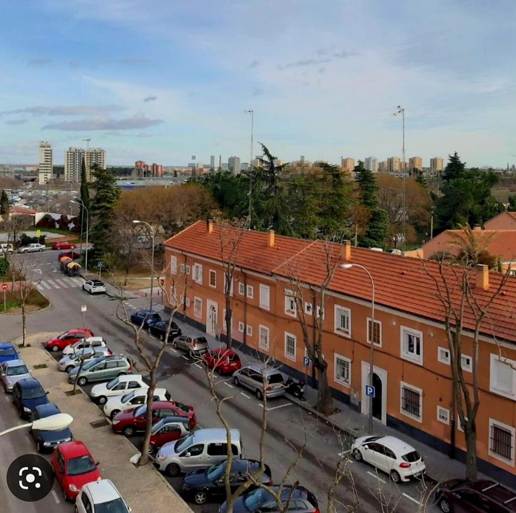 Habitacion Privada En Piso A 10 Minutos De Atocha Мадрид Экстерьер фото